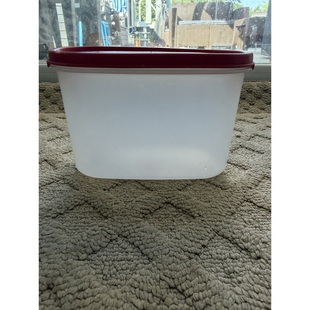 Vintage Tupperware Oval Modular Mates #2 1612-16 4 3/4 Cup Red Lid 1616-15